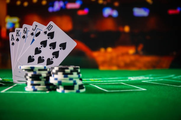 European Roulette wheel and betting layout European Roulette wheel and betting layout